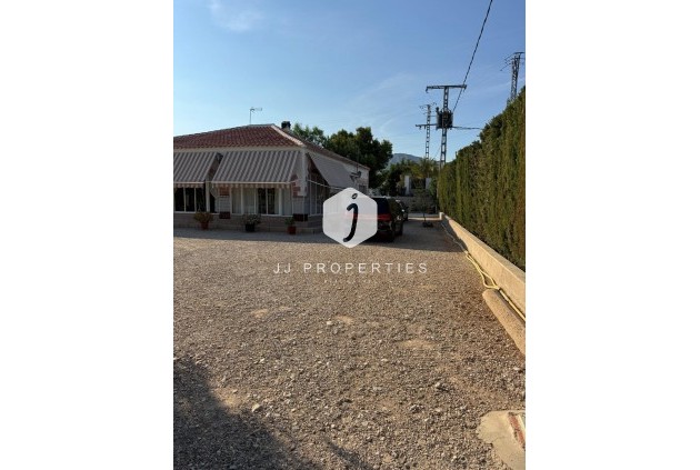D'occasion - Villa -
Albatera - Partida Lomas