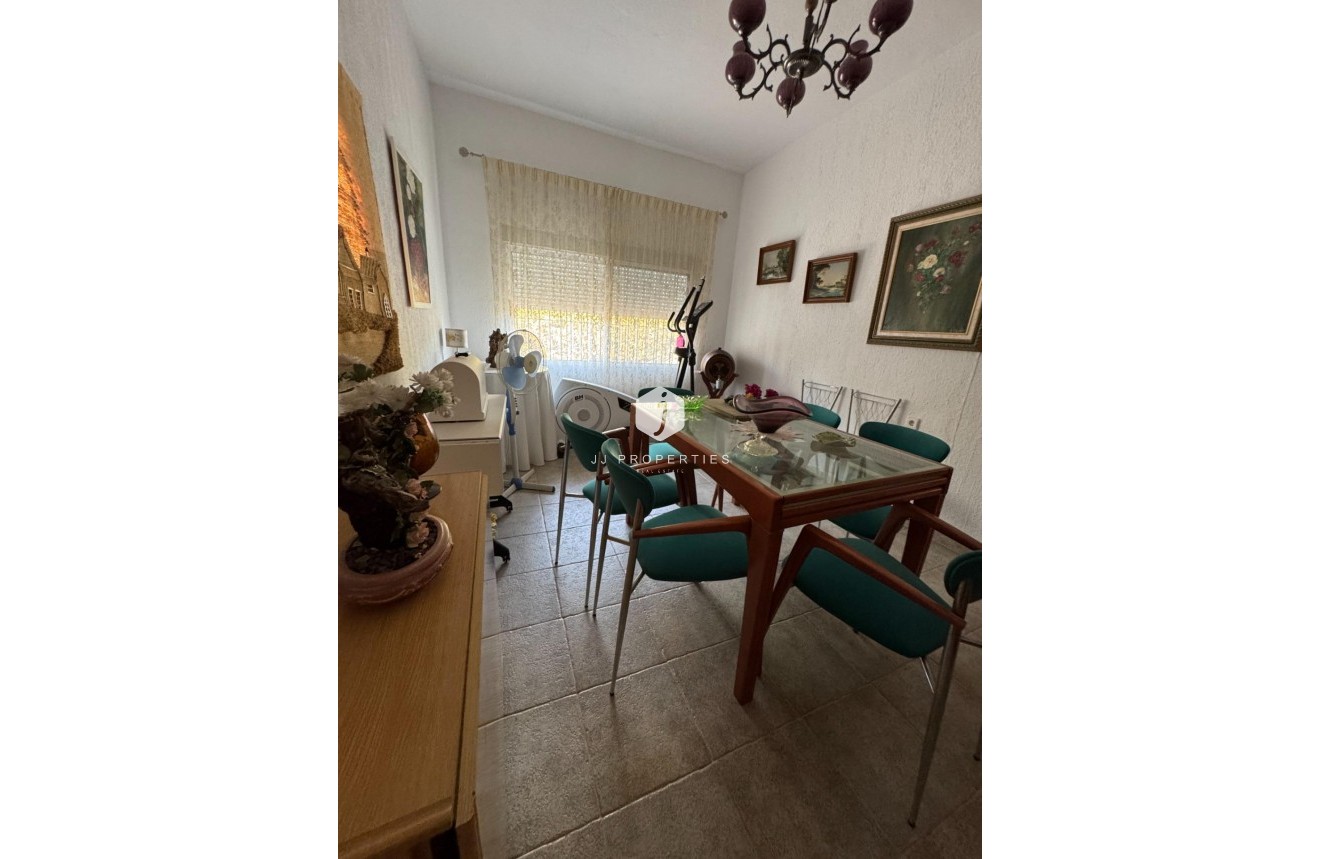 D'occasion - Villa -
Albatera - Partida Lomas