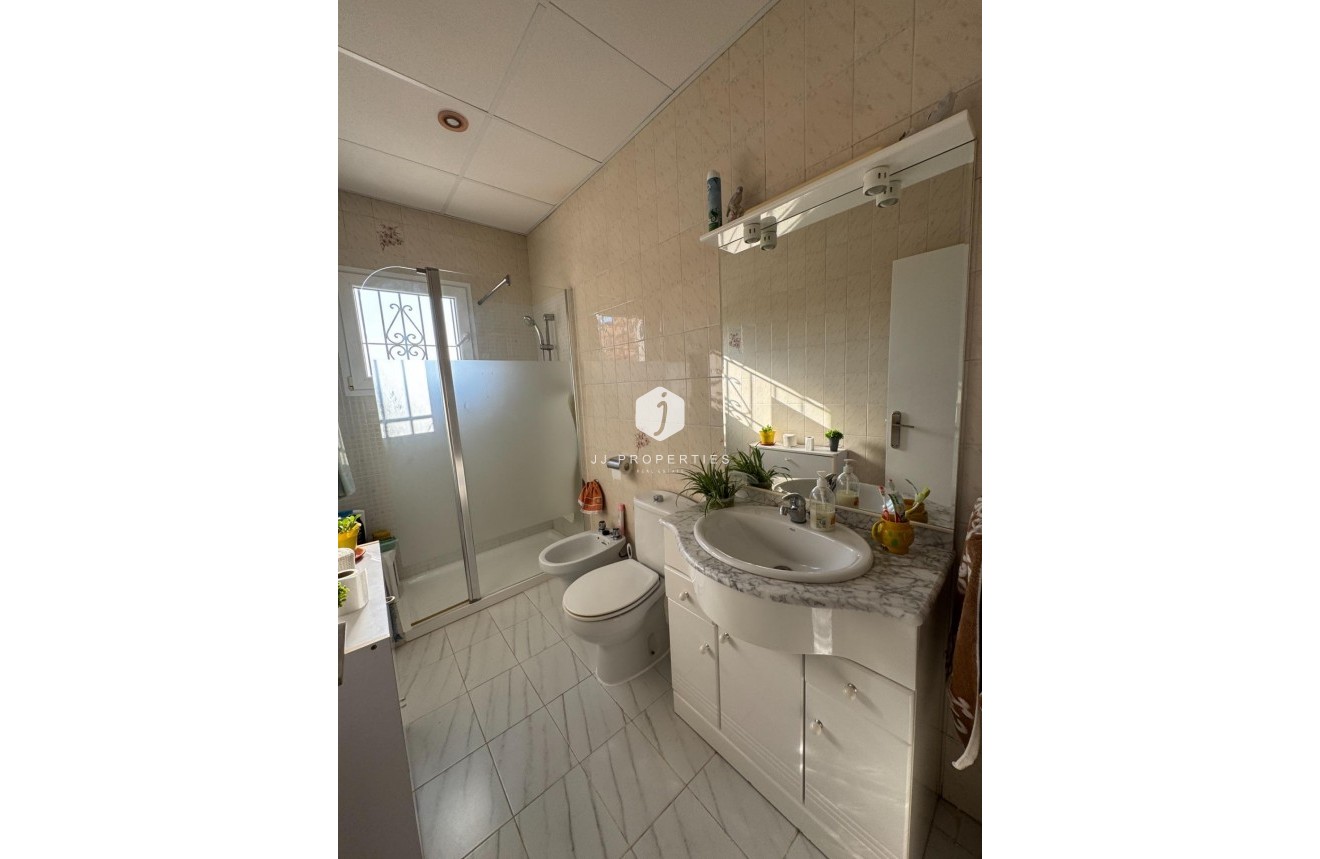 D'occasion - Villa -
Albatera - Partida Lomas