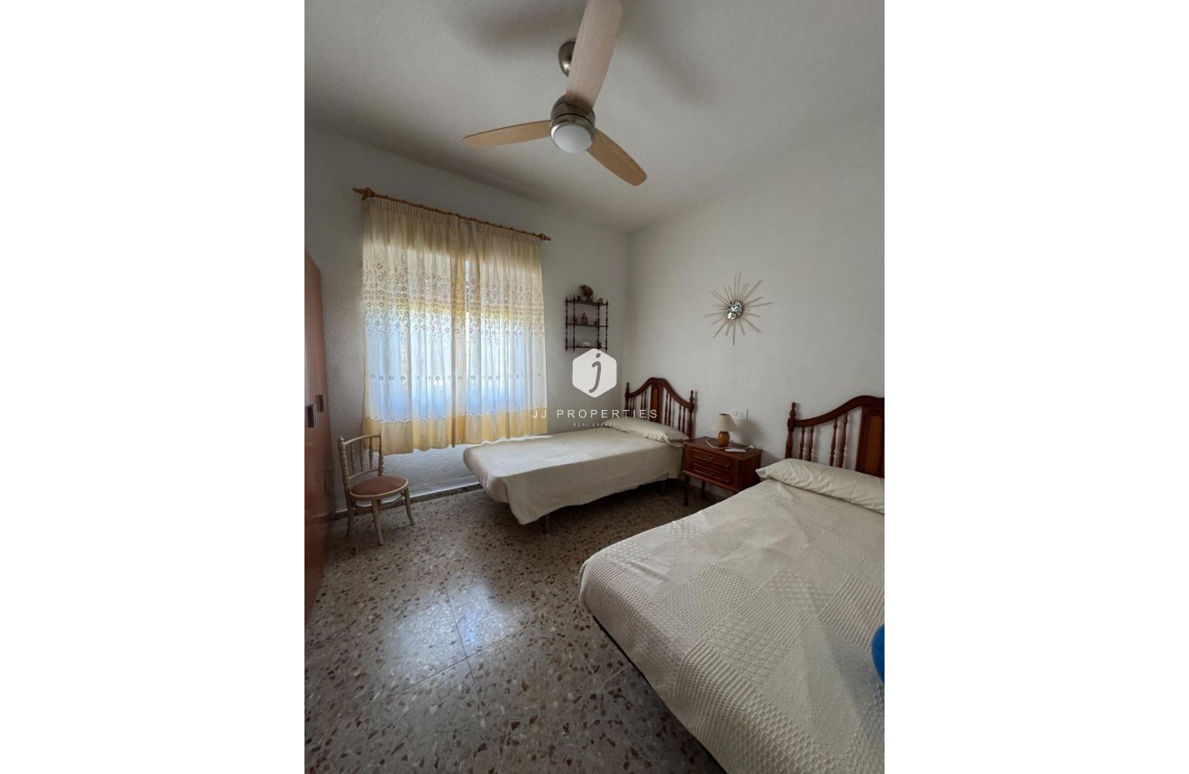 D'occasion - Villa -
Albatera - Partida Lomas