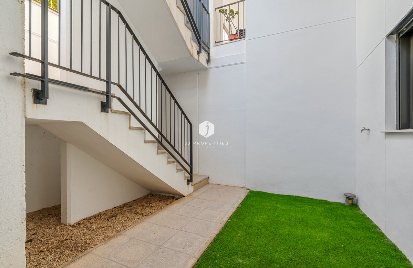 Aus zweiter Hand - Wohnung -
Campoamor - Costa Blanca