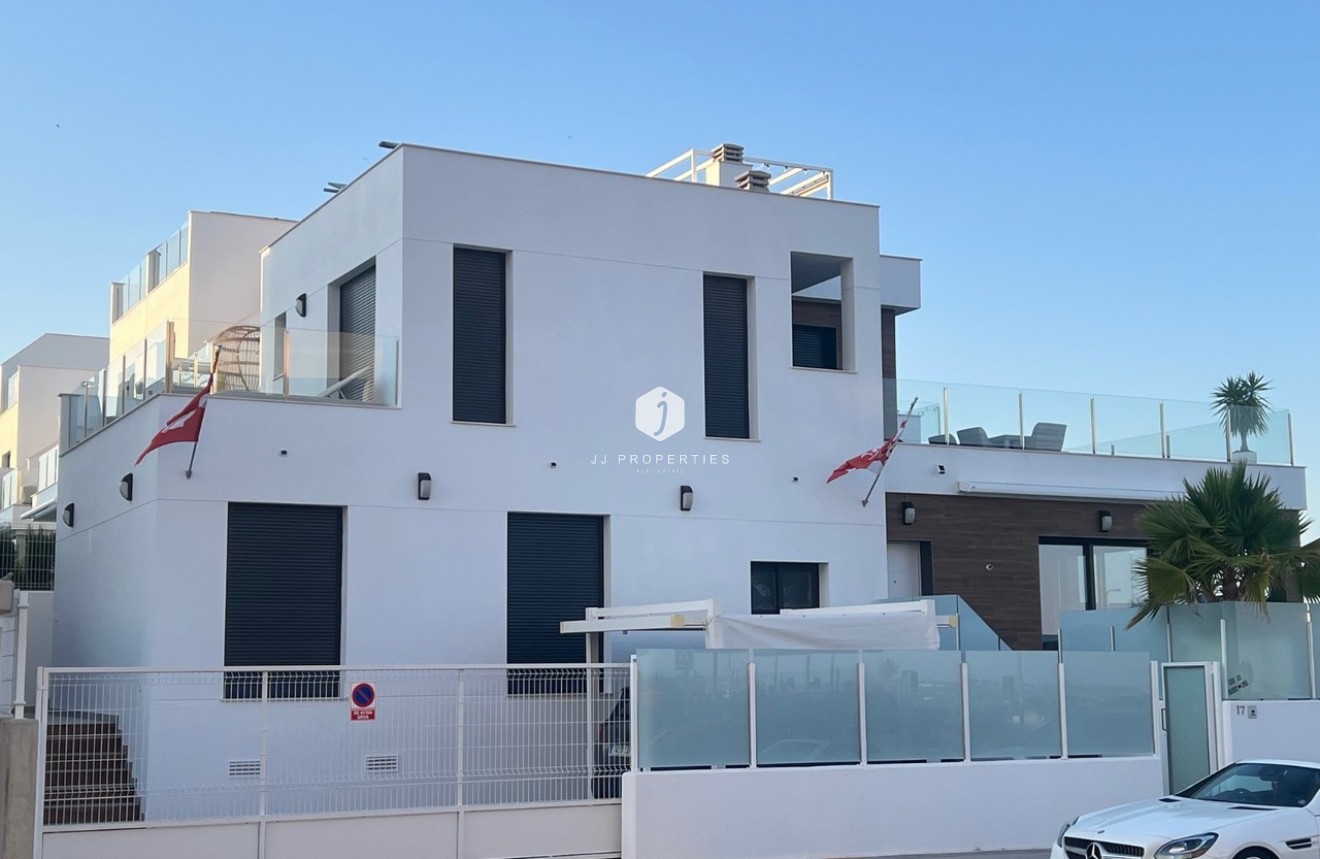 Segunda mano - Villa -
Los Montesinos - Costa Blanca
