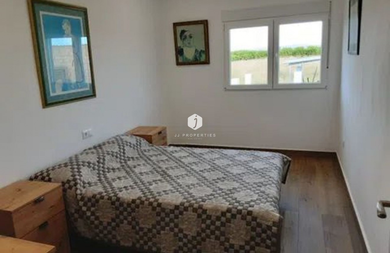Z drugiej ręki - Villa -
San Miguel de Salinas - Inland