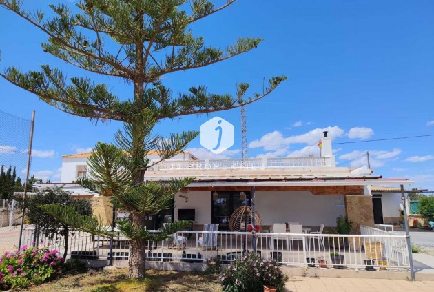 Segunda mano - Casa de campo -
Los Montesinos - Costa Blanca