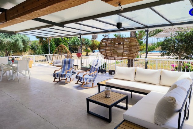 Segunda mano - Casa de campo -
Los Montesinos - Costa Blanca