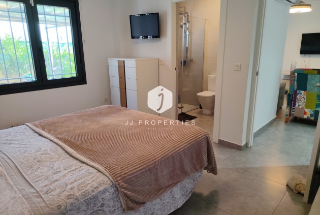 Segunda mano - Casa de campo -
Los Montesinos - Costa Blanca