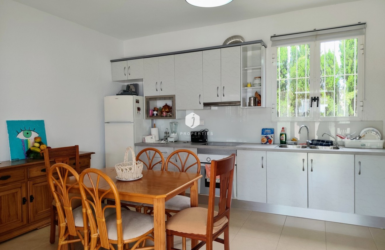 Segunda mano - Casa de campo -
Los Montesinos - Costa Blanca