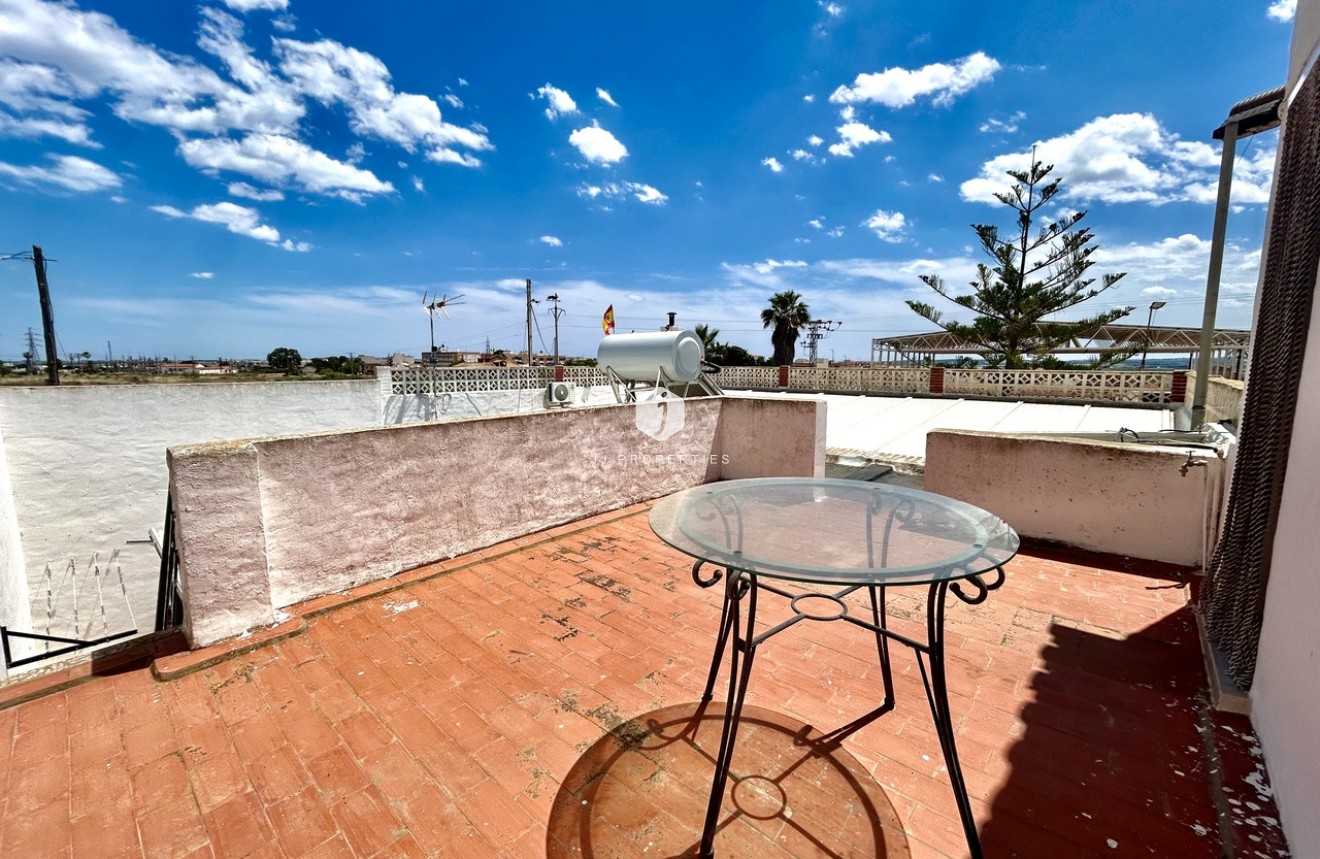 Segunda mano - Casa de campo -
Los Montesinos - Costa Blanca