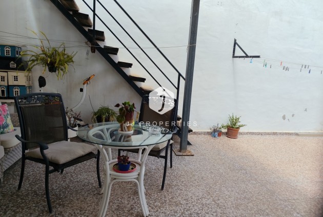Segunda mano - Casa de campo -
Los Montesinos - Costa Blanca