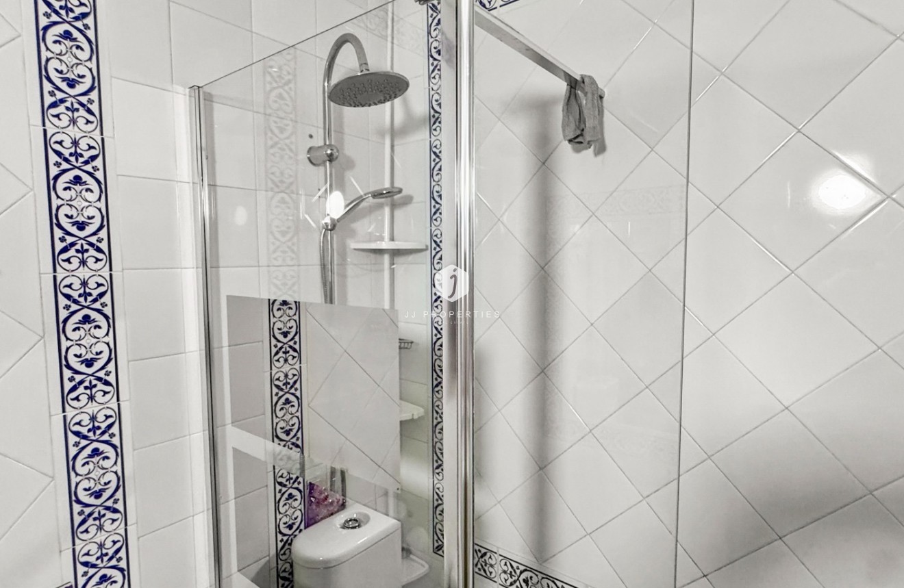 Resale - Bungalow -
Torrevieja - Costa Blanca