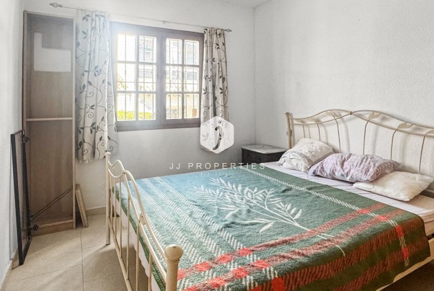 Resale - Bungalow -
Torrevieja - Costa Blanca