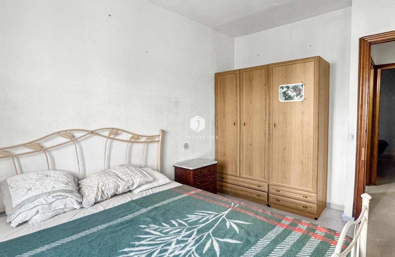 Resale - Bungalow -
Torrevieja - Costa Blanca