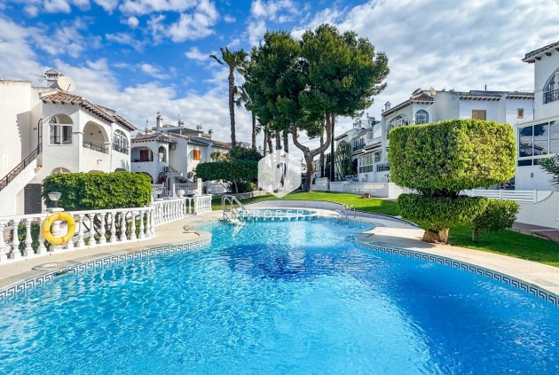 Resale - Bungalow -
Torrevieja - Costa Blanca