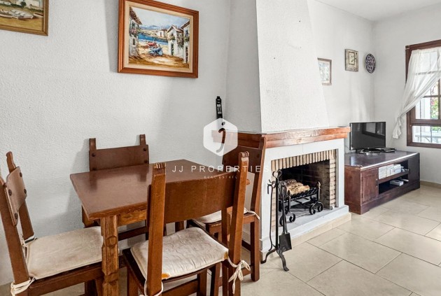Resale - Bungalow -
Torrevieja - Costa Blanca