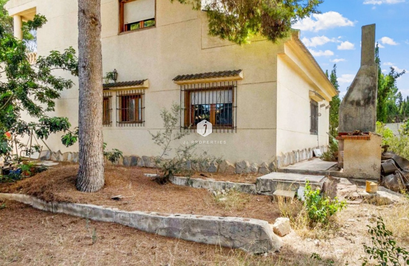 Aus zweiter Hand - Villa -
Torrevieja - Costa Blanca