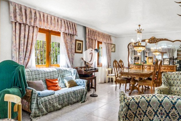 Aus zweiter Hand - Villa -
Torrevieja - Costa Blanca