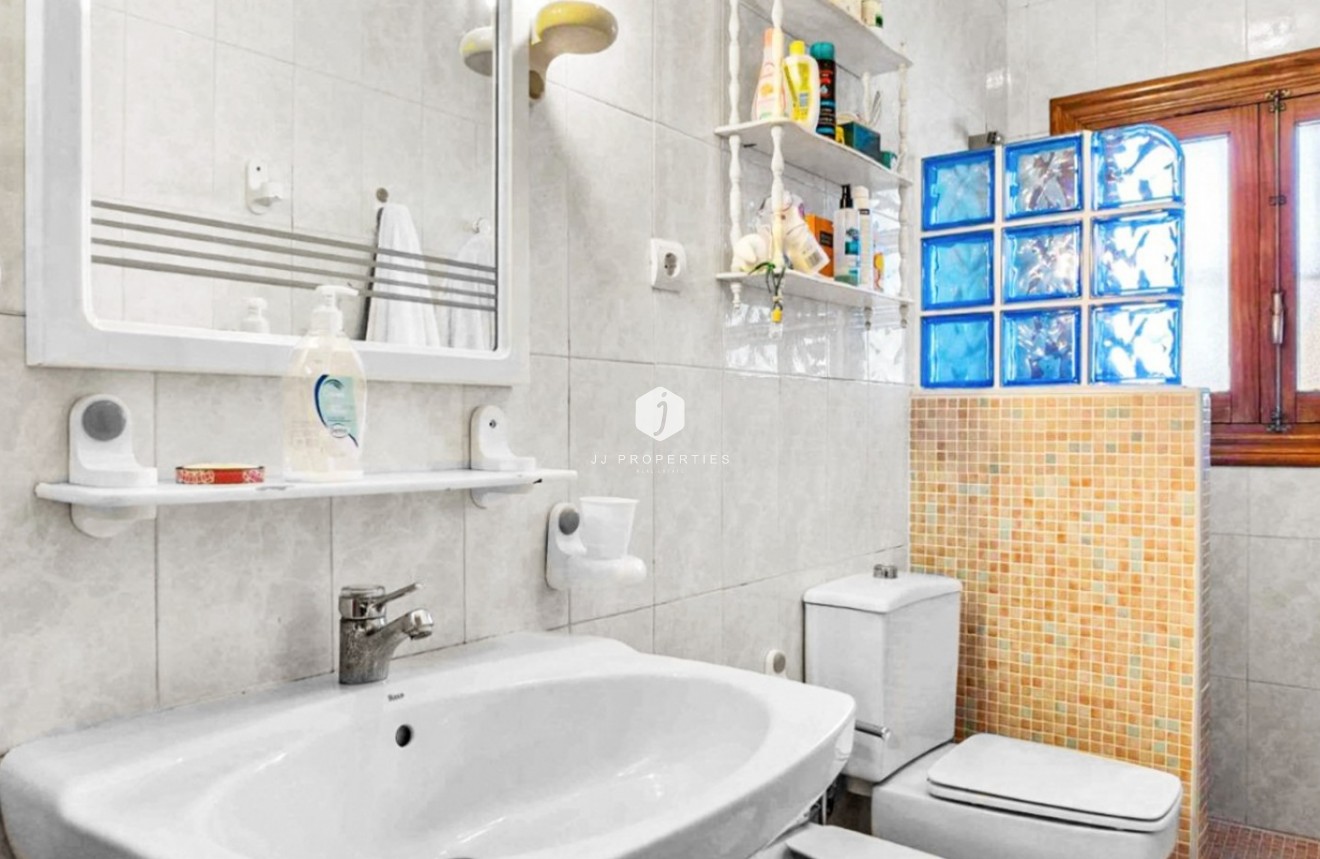 Aus zweiter Hand - Villa -
Torrevieja - Costa Blanca