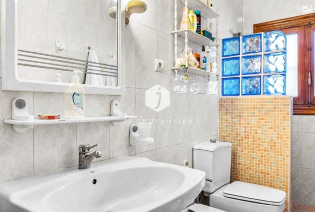 Aus zweiter Hand - Villa -
Torrevieja - Costa Blanca