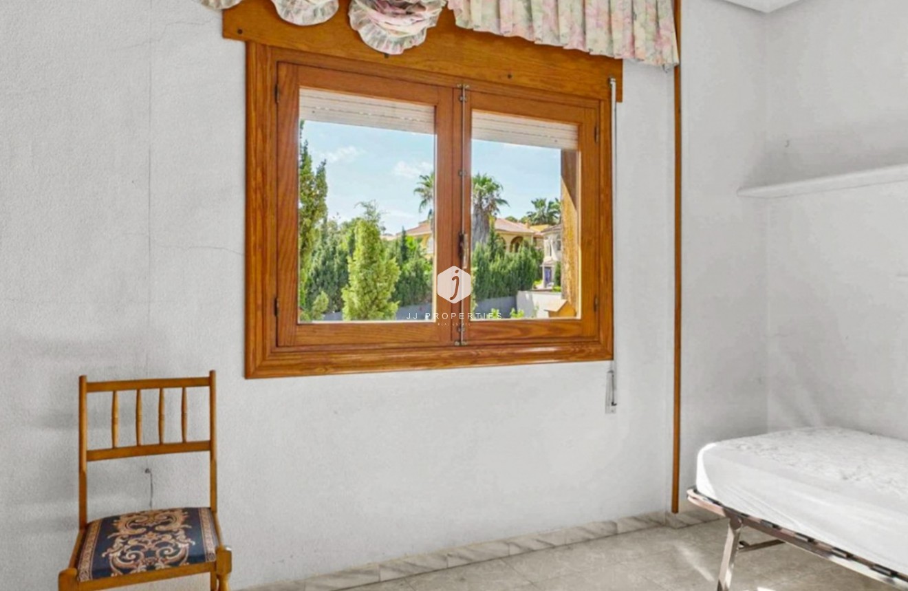 Aus zweiter Hand - Villa -
Torrevieja - Costa Blanca