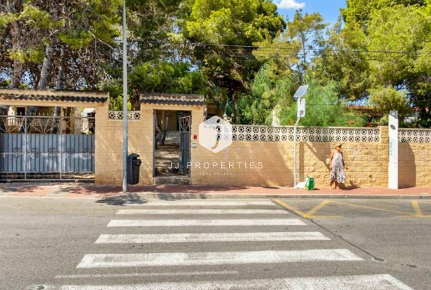 Aus zweiter Hand - Villa -
Torrevieja - Costa Blanca