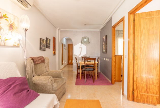Z drugiej ręki - Mieszkanie w bloku -
Torrevieja - Costa Blanca