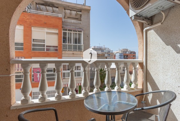 Z drugiej ręki - Mieszkanie w bloku -
Torrevieja - Costa Blanca