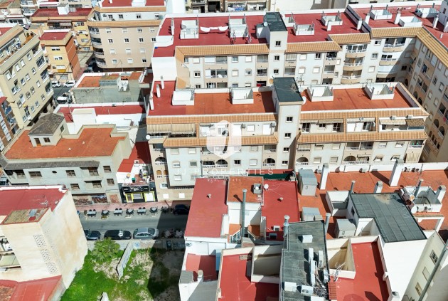 Z drugiej ręki - Mieszkanie w bloku -
Torrevieja - Costa Blanca