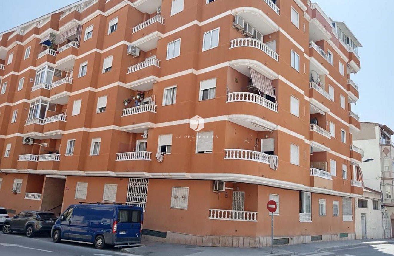 D'occasion - Appartement -
Torrevieja - El molino