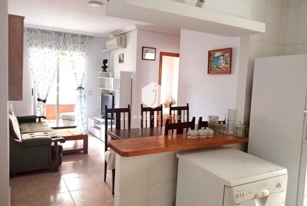 D'occasion - Appartement -
Torrevieja - El molino