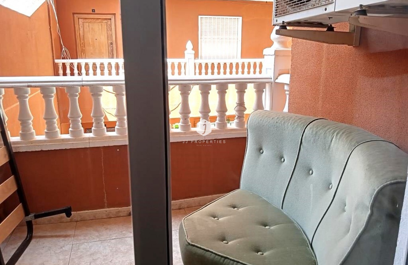 D'occasion - Appartement -
Torrevieja - El molino