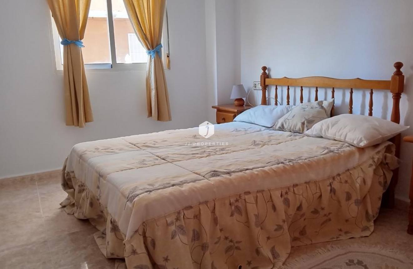 D'occasion - Appartement -
Torrevieja - El molino