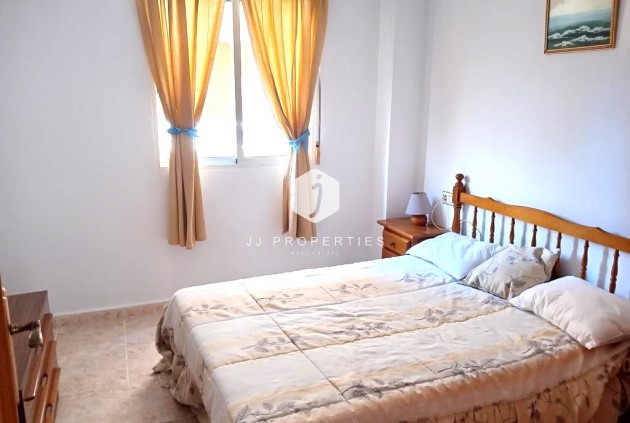 D'occasion - Appartement -
Torrevieja - El molino