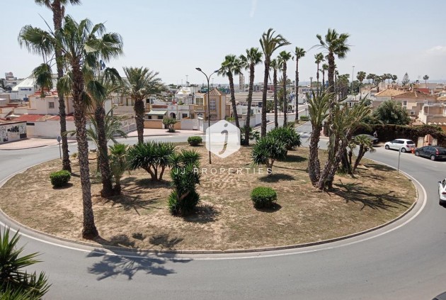 Z drugiej ręki - Dupleks -
Torrevieja - Carrefour