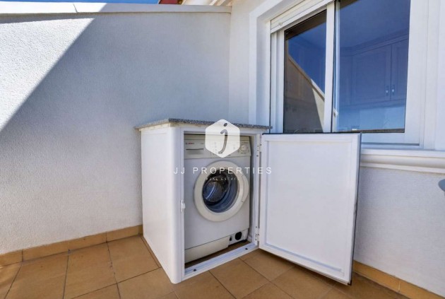 Z drugiej ręki - Mieszkanie w bloku -
Torrevieja - Costa Blanca