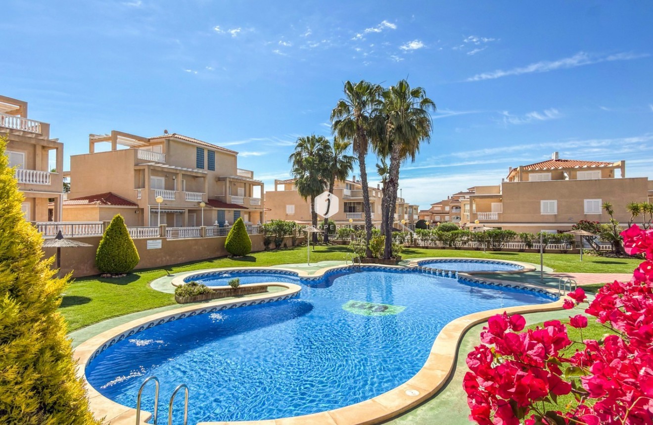 Resale - Apartment / flat -
Orihuela Costa - Costa Blanca