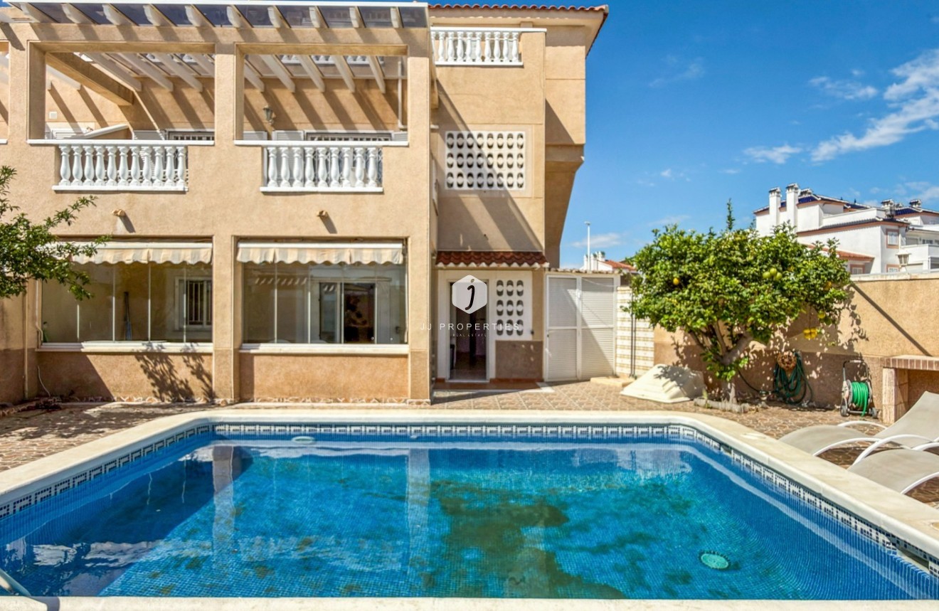 Resale - Apartment / flat -
Orihuela Costa - Costa Blanca