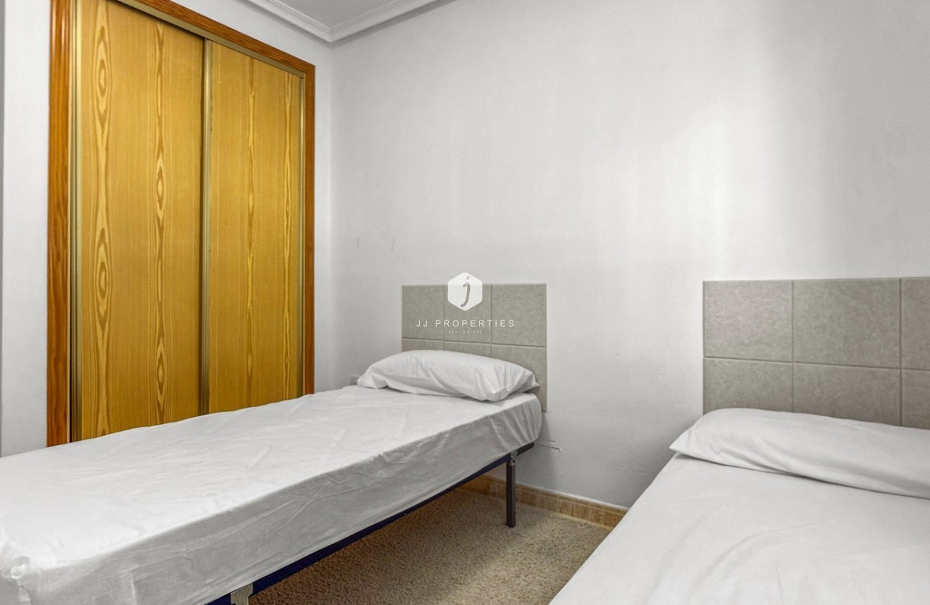 Resale - Apartment / flat -
Orihuela Costa - Costa Blanca