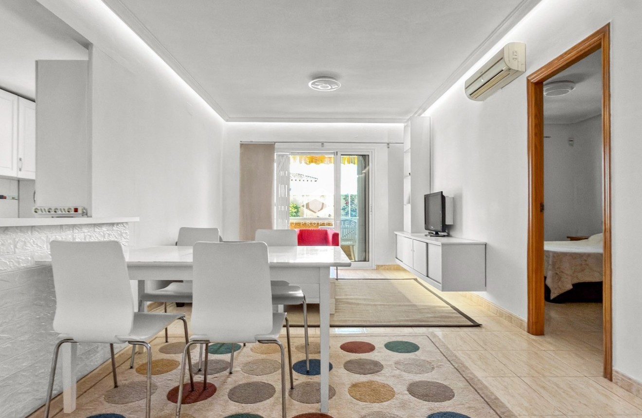 Resale - Apartment / flat -
Orihuela Costa - Costa Blanca