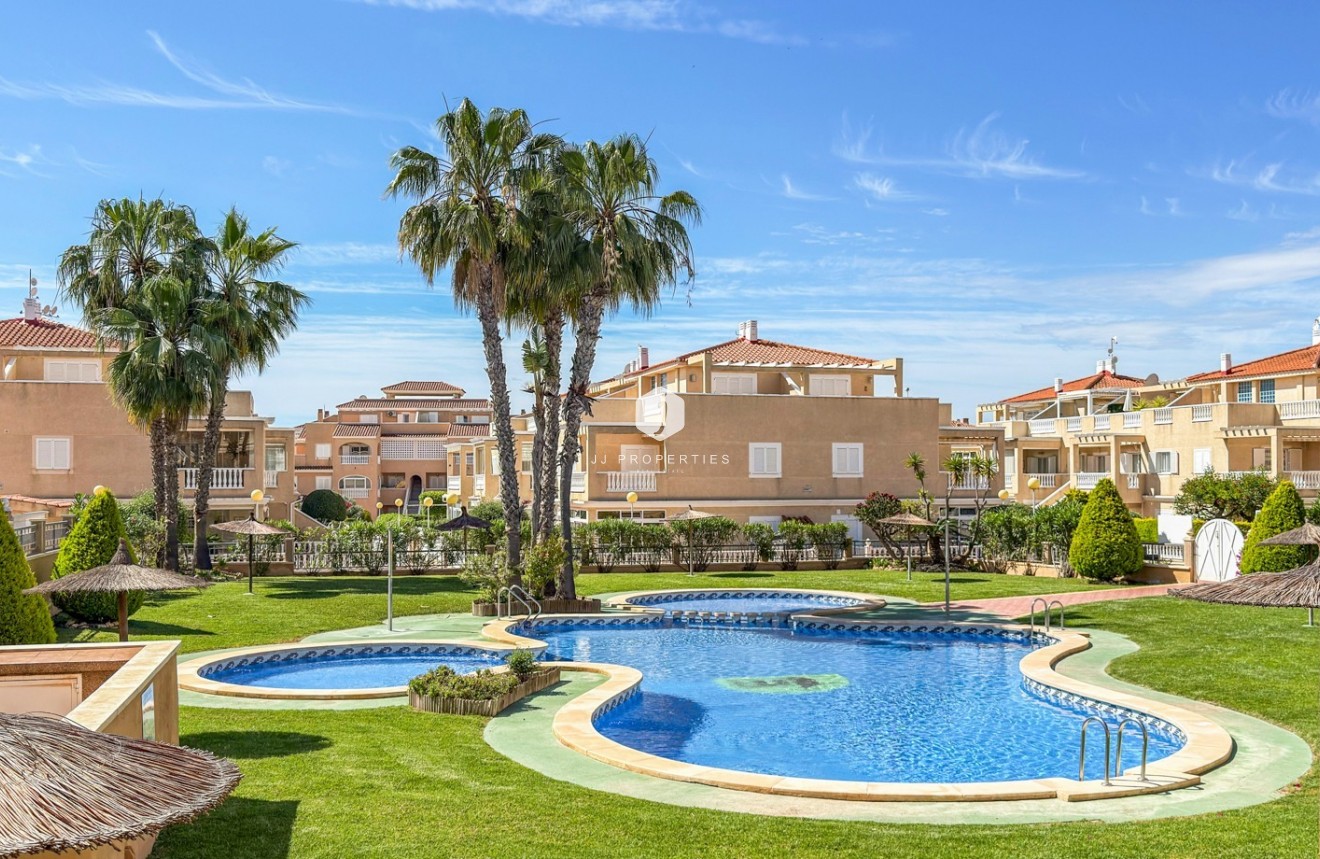 Resale - Apartment / flat -
Orihuela Costa - Costa Blanca