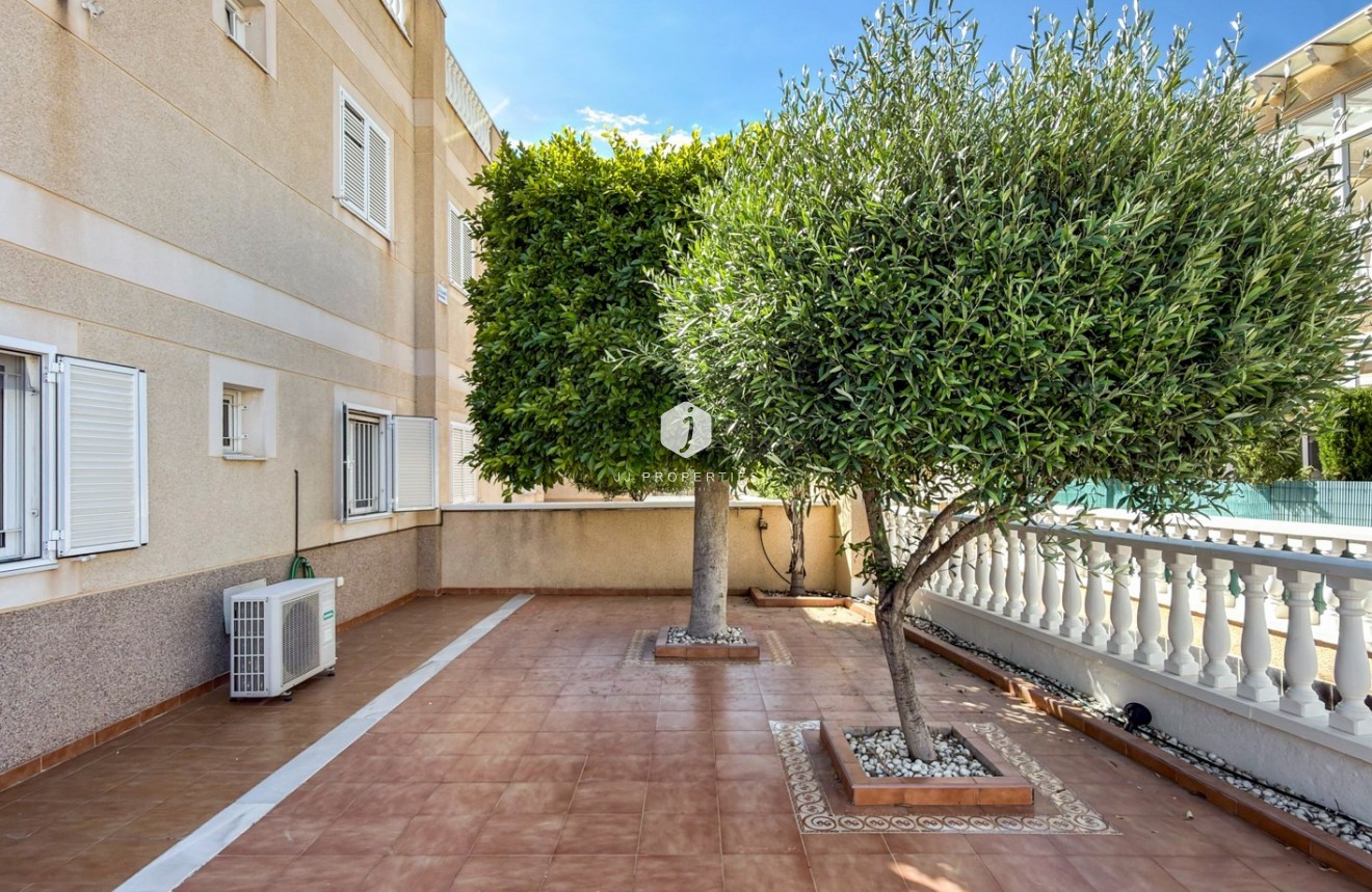 Resale - Apartment / flat -
Orihuela Costa - Costa Blanca