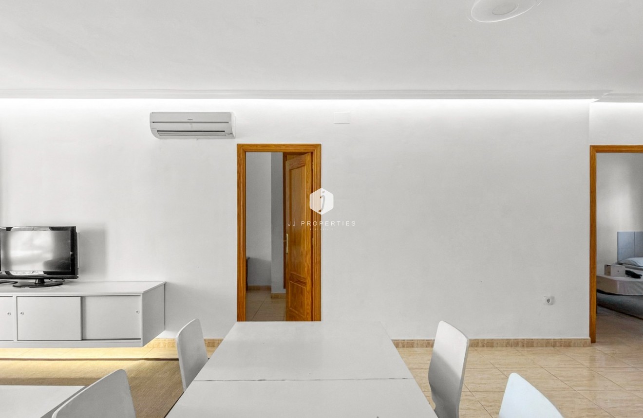 Resale - Apartment / flat -
Orihuela Costa - Costa Blanca