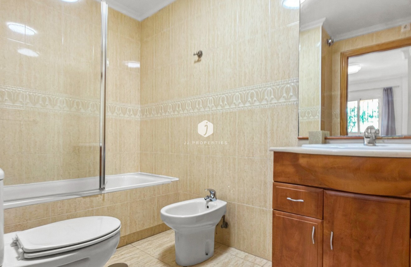 Resale - Apartment / flat -
Orihuela Costa - Costa Blanca