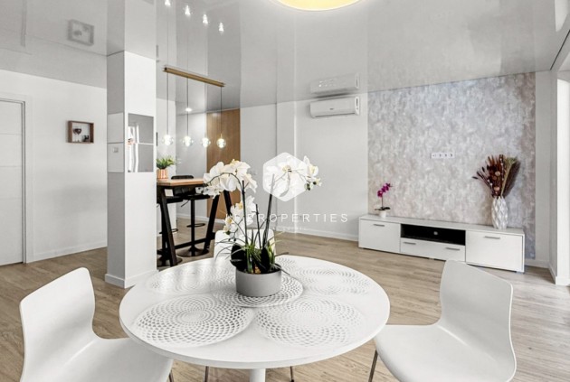 Tweedehands - Appartement / flat -
Torrevieja - Costa Blanca