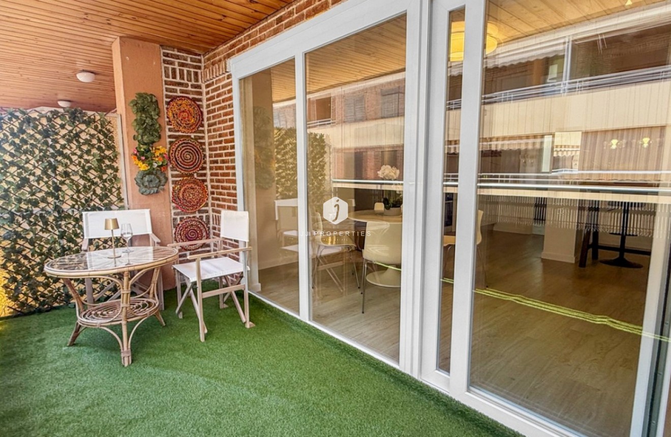 Tweedehands - Appartement / flat -
Torrevieja - Costa Blanca