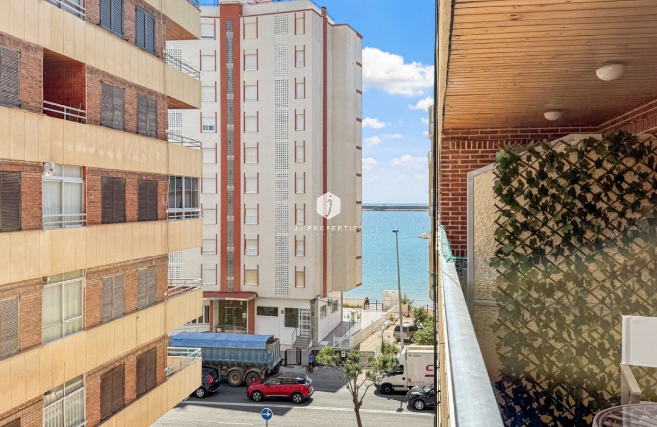 Tweedehands - Appartement / flat -
Torrevieja - Costa Blanca