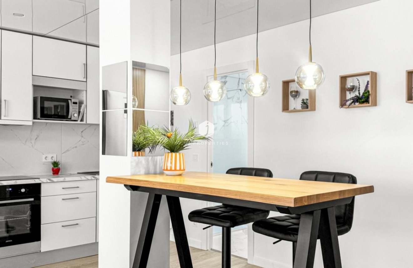 Tweedehands - Appartement / flat -
Torrevieja - Costa Blanca