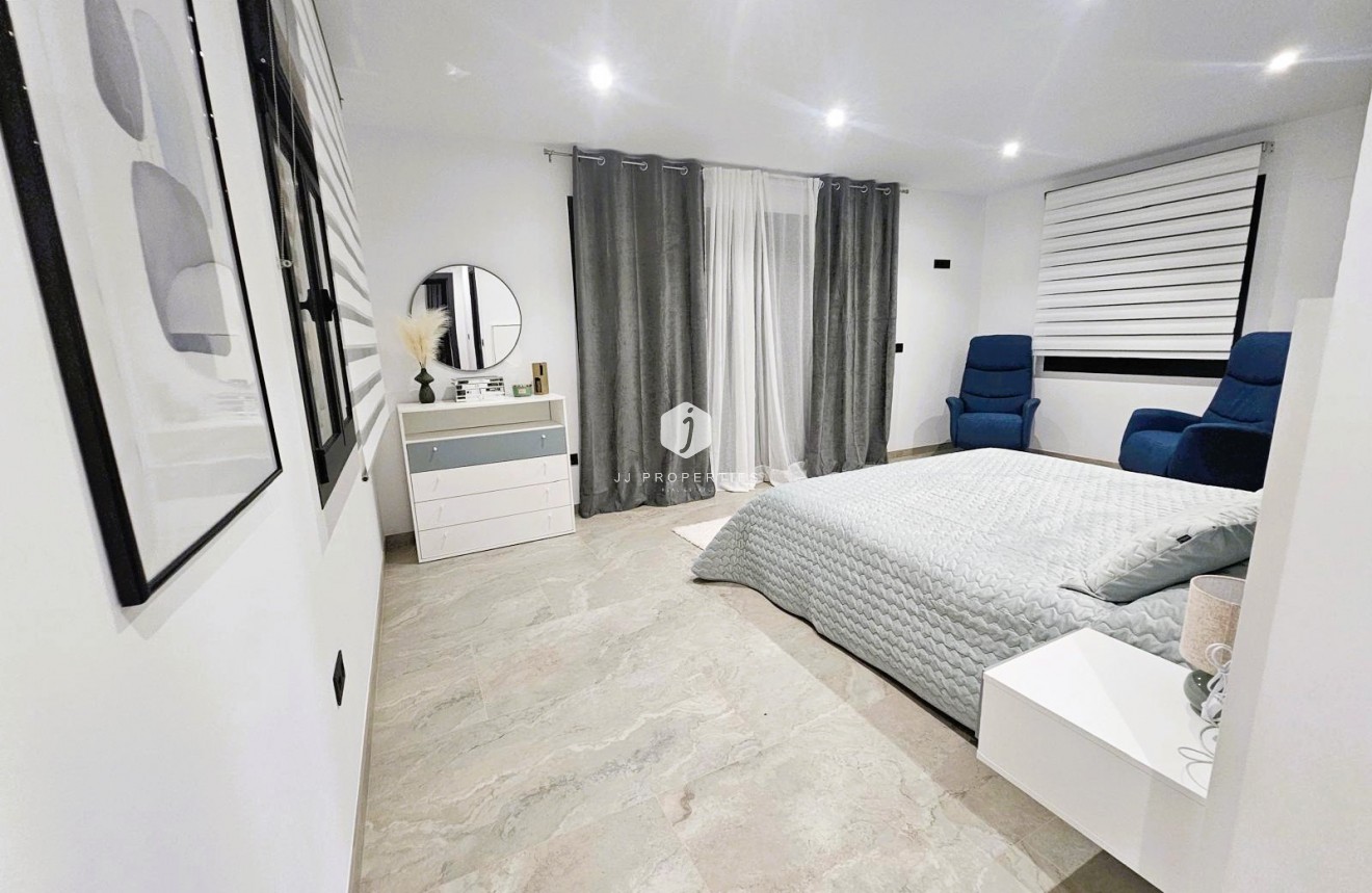 Segunda mano - Casa de campo -
Ciudad Quesada - Costa Blanca