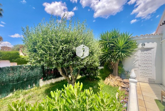 Resale - Villa -
Orihuela Costa - La Florida
