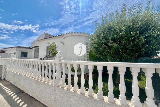 Resale - Villa -
Orihuela Costa - La Florida