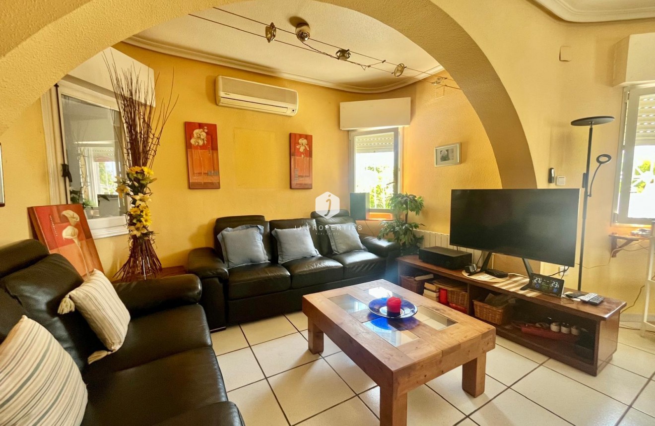Resale - Villa -
Orihuela Costa - La Florida